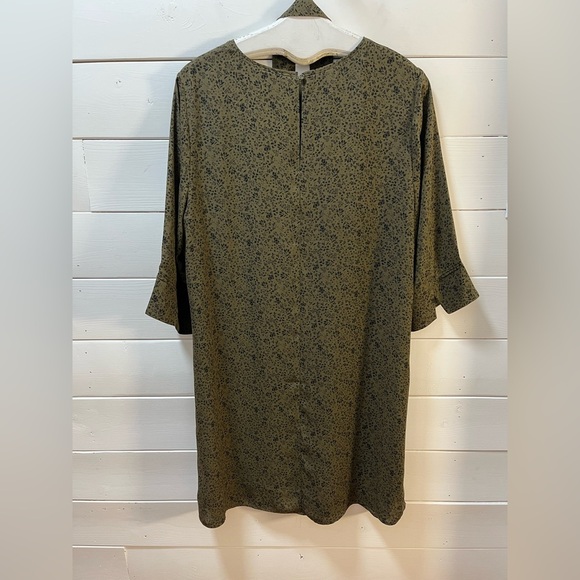 1980 Montréal – Olive Green Printed Dress Size 18 - Picture 3 of 9